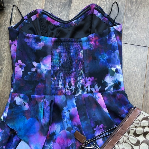 Strapless Guess Dress - Picture 3 of 5